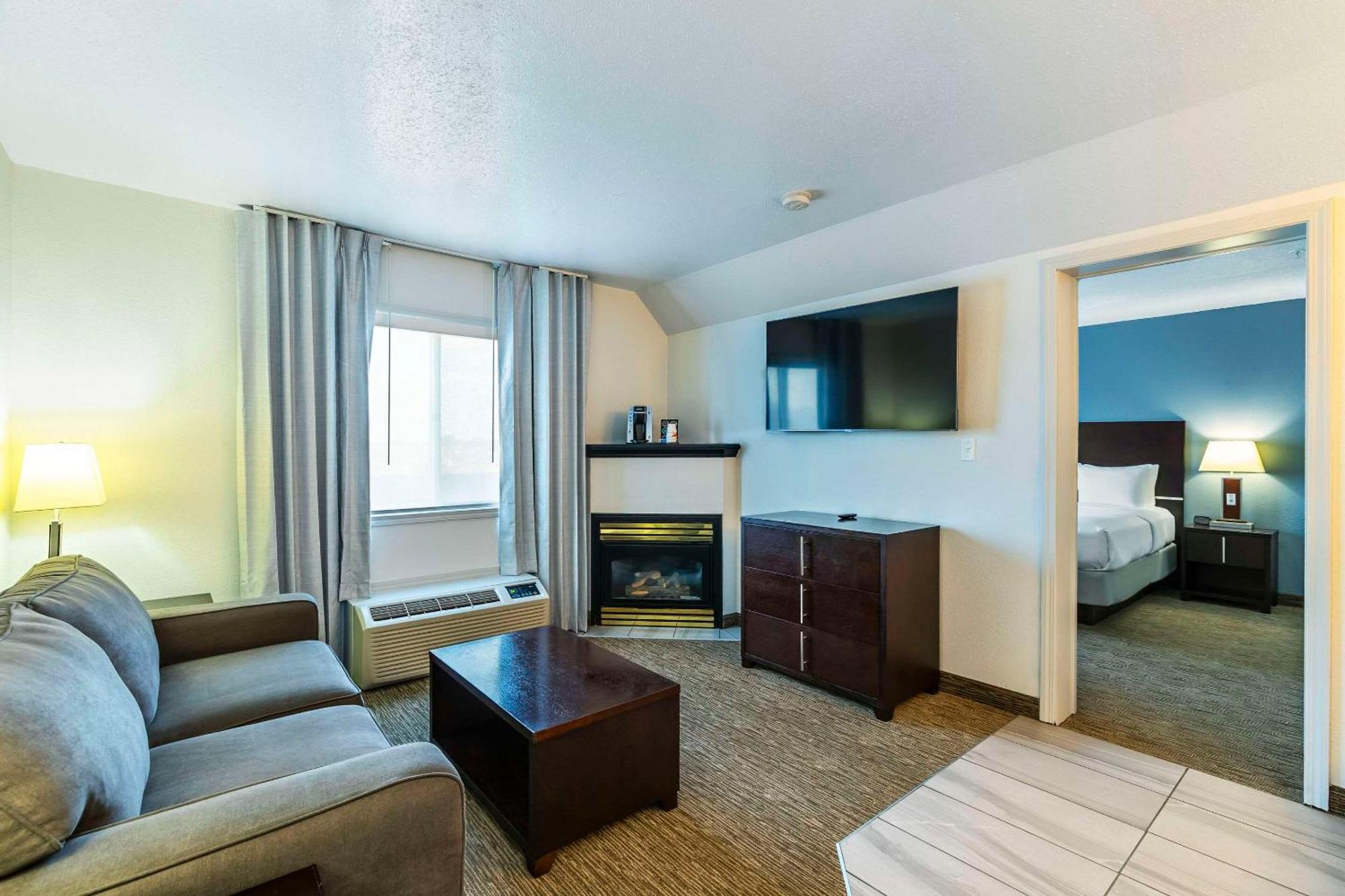 Comfort Inn & Suites Yorkton Exterior foto