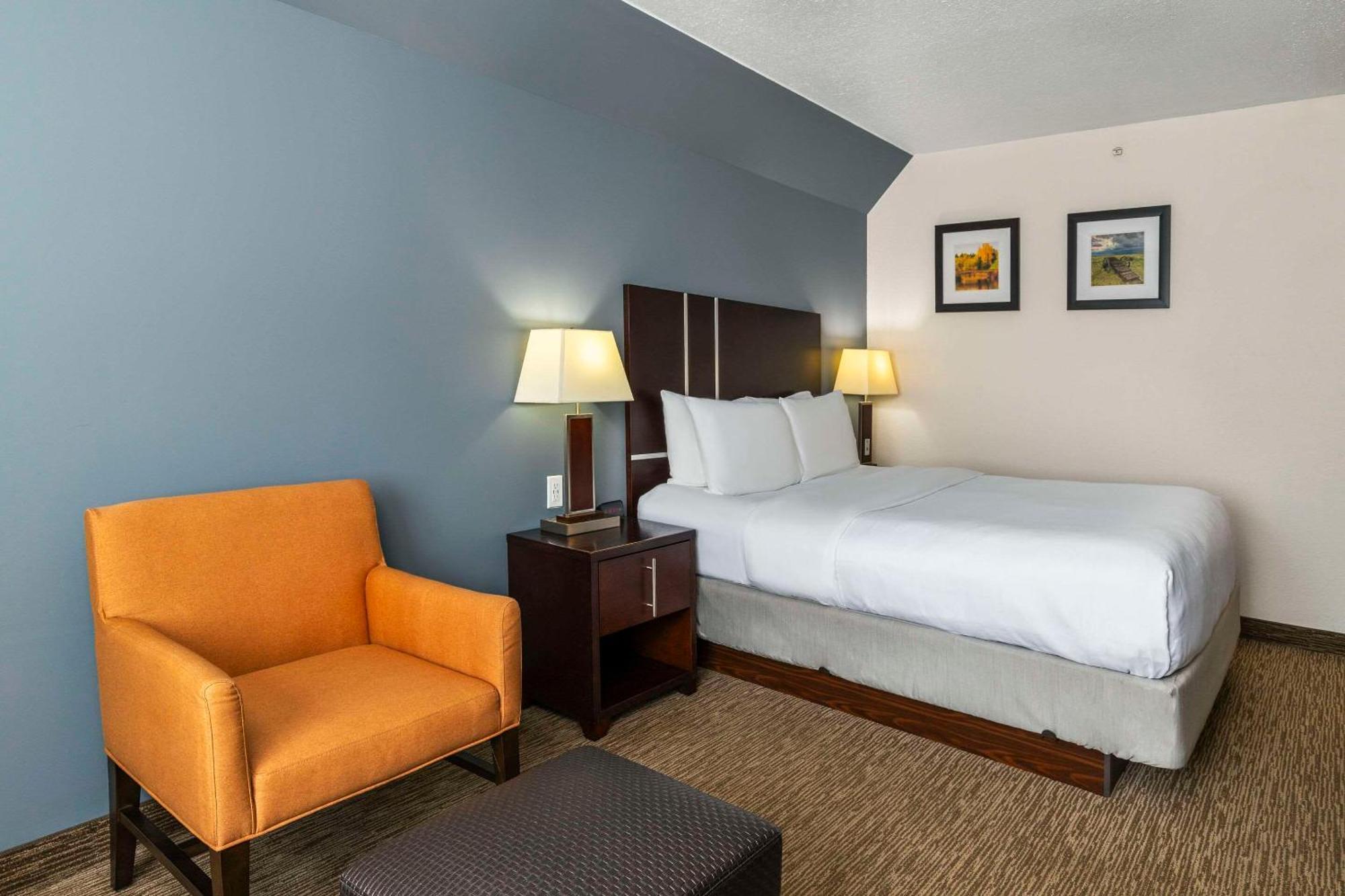 Comfort Inn & Suites Yorkton Exterior foto