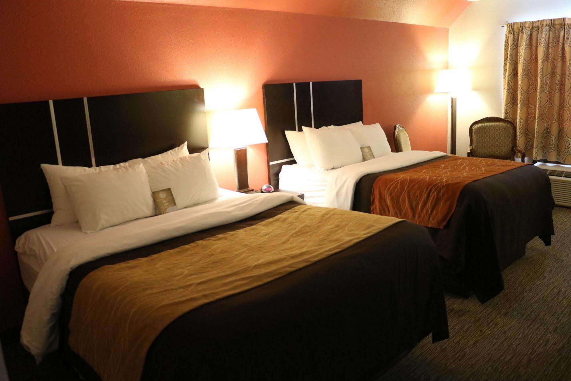 Comfort Inn & Suites Yorkton Exterior foto